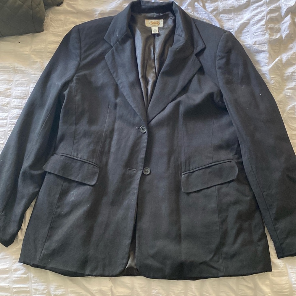 mid-new condition. size 14.